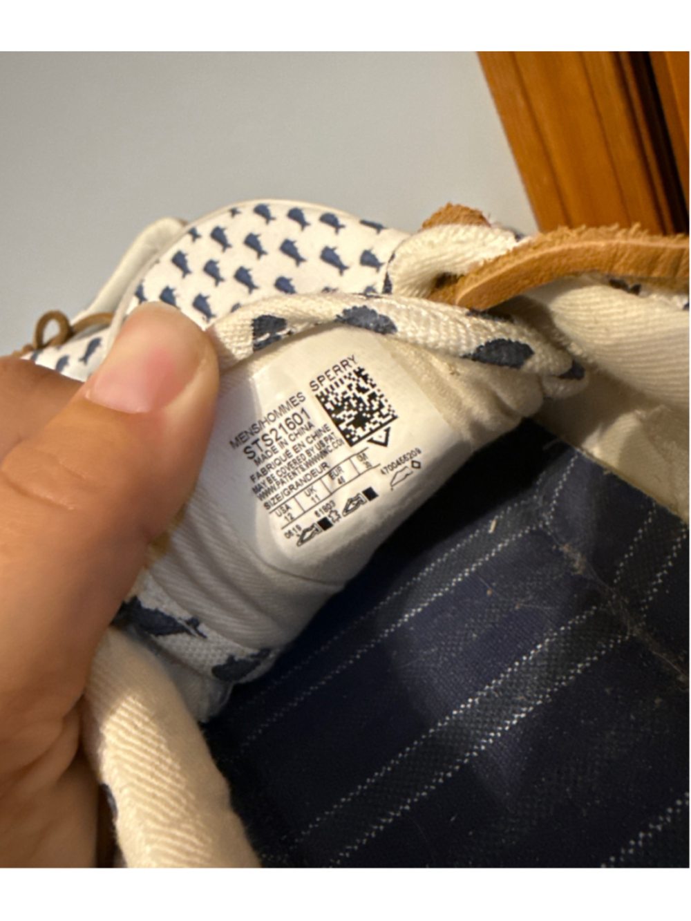 Men's Sperry x Vineyard Vines Boat Shoes Size 12 White Blue Mahi Print - Picture 4 of 5